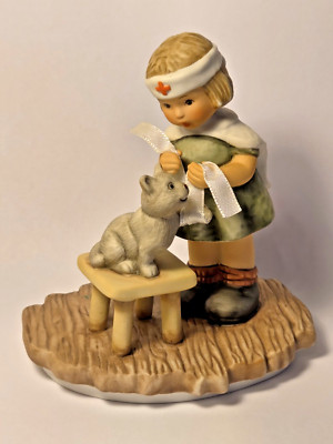 Goebel TENDER LOVING CARE BH 25 Figurine Nurse Girl & Cat Berta Hummel, 1996 NEW
