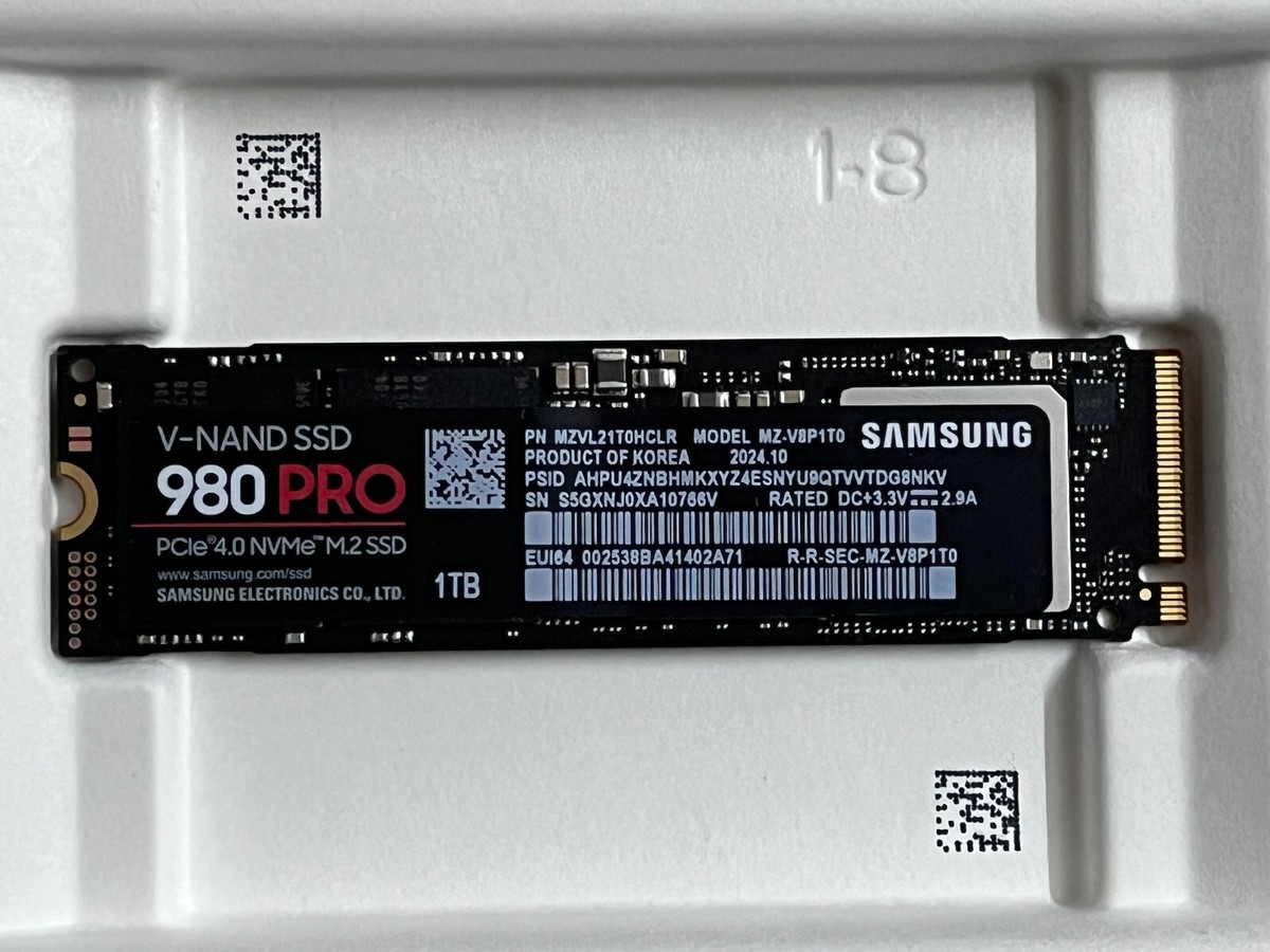 Samsung 980 PRO MZ-V8P1T0 1TB PCIe4.0 NVMe M.2 2280 Solid State