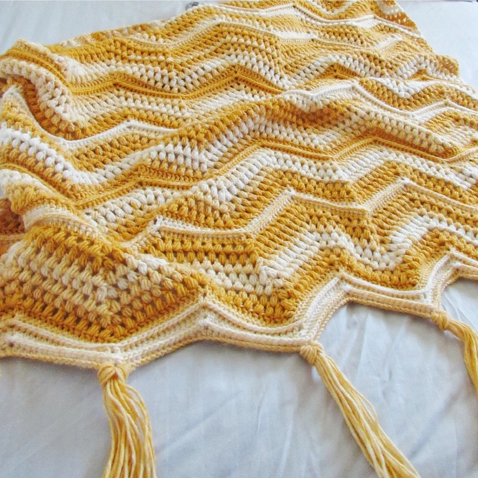 Chevron with a Twist Throw - Crochet Blanket Pattern - Customizable Instructions - Image 4 of 4