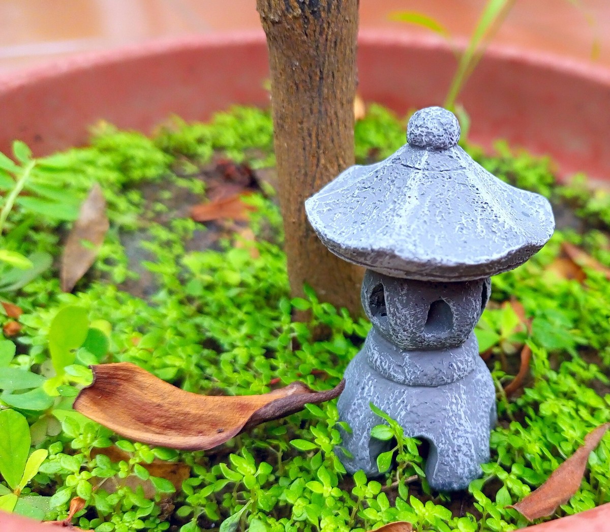 Miniature Stone Lanterns for Mini Zen Garden Design, Japanese