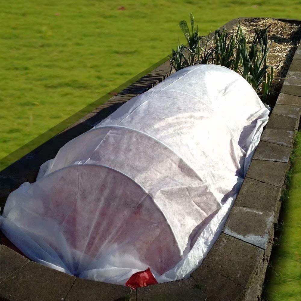Agfabric Advanced-Heavy Floating Row Cover and Plant Agfabric Advanced-Heavy Floating Row Cover and Plant