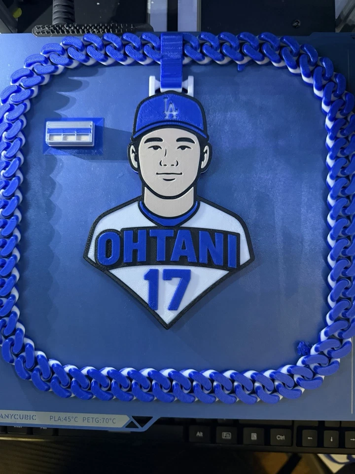 OHTANI HYPE CHAIN  LA’s superstar with this custom 3D printed Ohtani medallion - Image 2 of 3