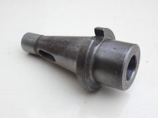 cône de fraisage SA40 douille de réduction avec lumière vers cône morse 3  (t64)