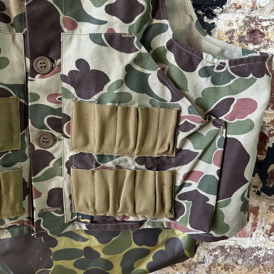 Vintage 80s DUXBAK Men’s Large Camo Duck Hunting Shooting Outdoors Fishing Vest - Image 2 of 4