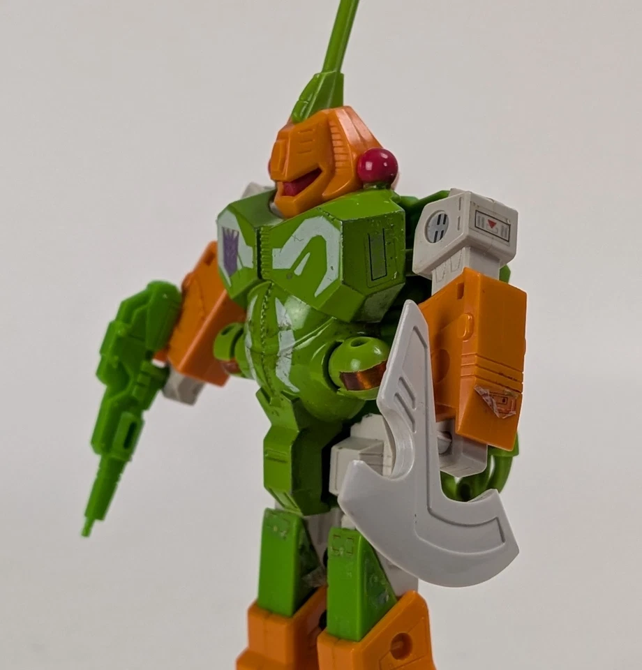 1985 Bandai Venom G1 Transformers Deluxe Insecticon Figure & Accessories  - Image 2 of 2