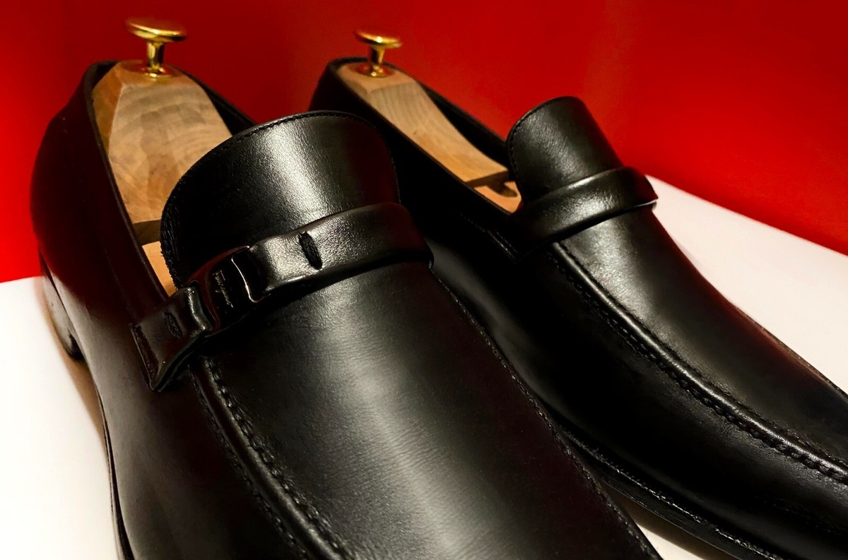 $849.00 !! FERRAGAMO MEN display picture 1