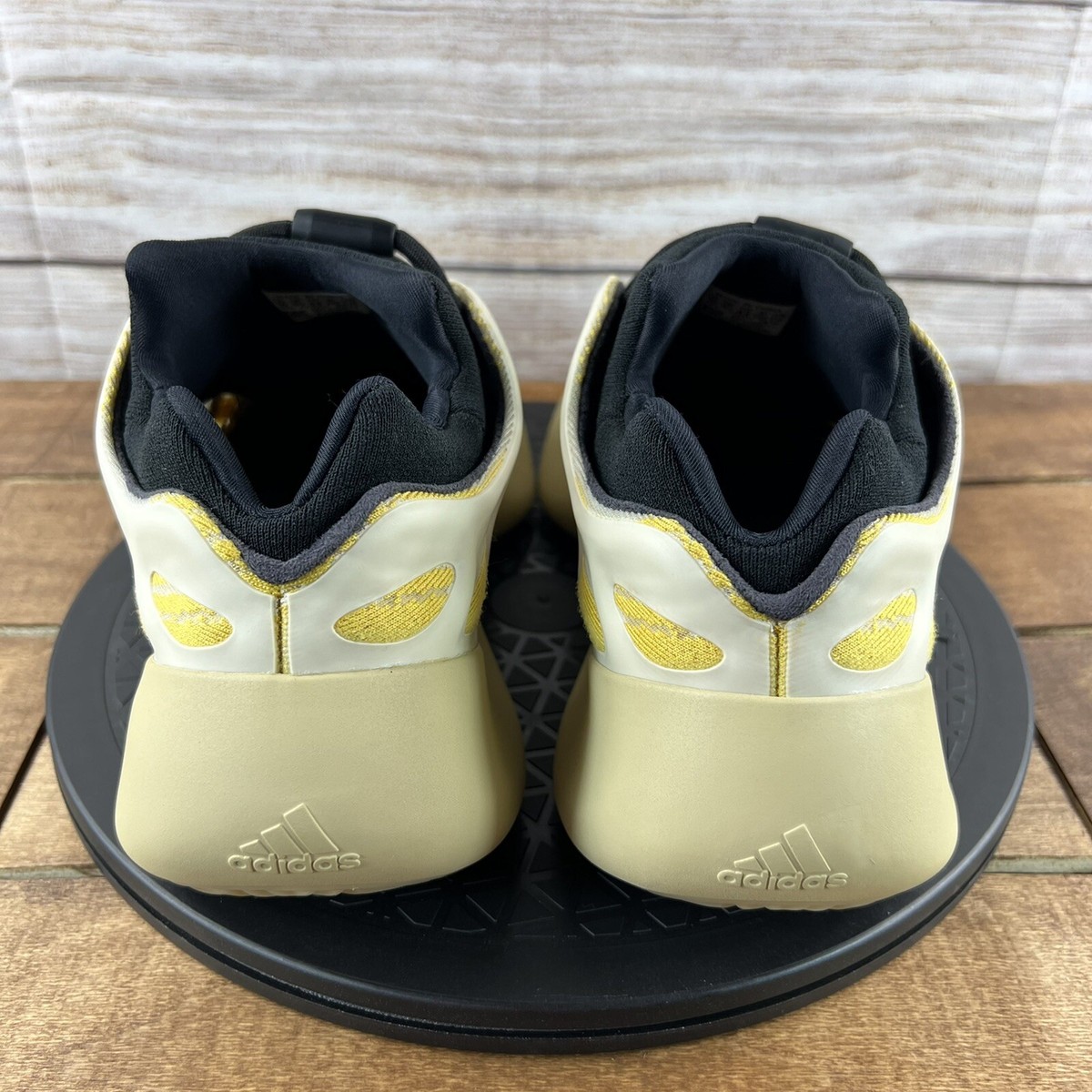 ?Adidas Yeezy 700 V3  display picture 3