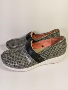 meredith nursing shoes