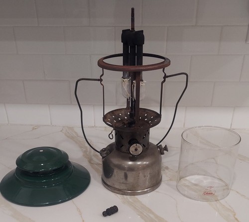 Vintage COLEMAN LANTERN 220D Sunshine Of The Night - Picture 4 of 17