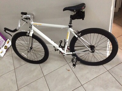 Giant Bowery 84 Fixed or single speed sz medium wtb deep v Giant Bowery 84 Fixed or single speed sz medium wtb deep v
