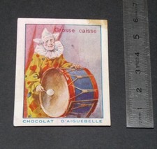 CHROMO 1930-1940 CHOCOLAT AIGUEBELLE DONZERE INSTRUMENTS MUSIQUE GROSSE CAISSE