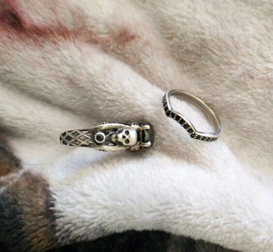 Alianzas de compromiso y boda de diamantes negros creadas en laboratorio (hasta la muerte) Foto 3 de 4