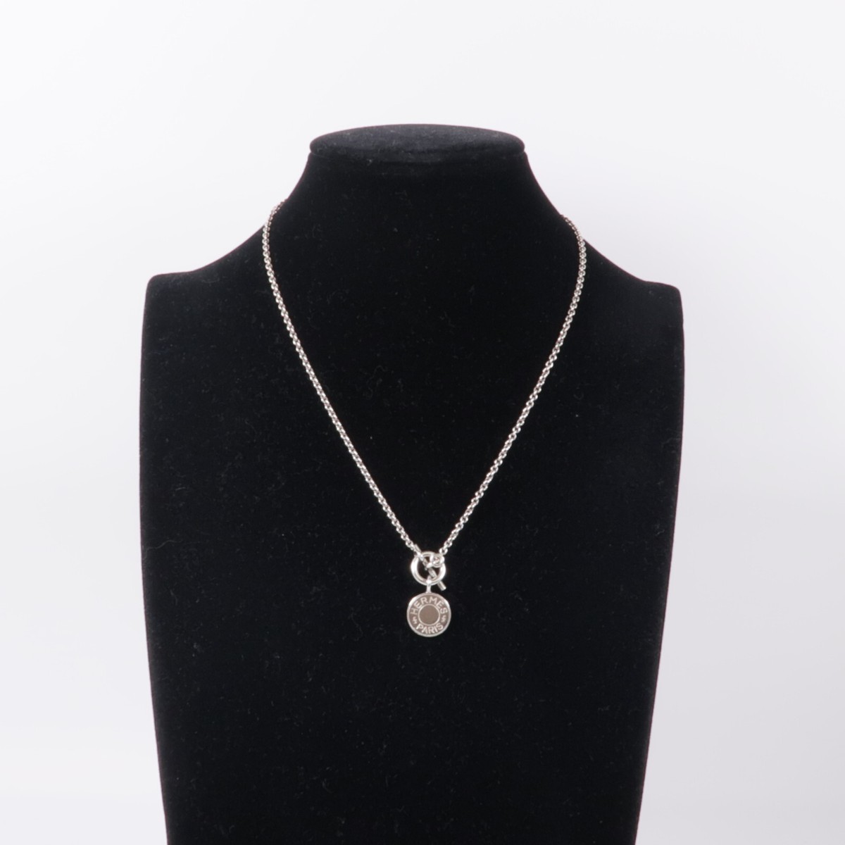 シンプルで上品♪【HERMES】Amulettes ExLibris ペンダント HERMES Amulettes Ex-Libris Pendant Necklace 925 Sterling