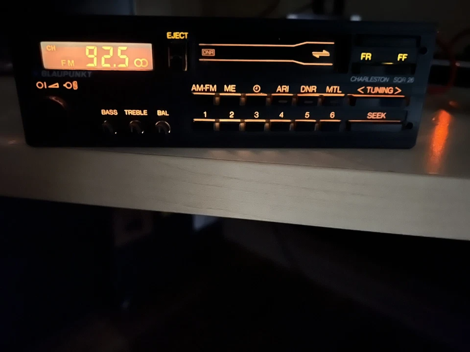 Blaupunkt Charleston SQR 26 Radio, Porsche 1987-1989 911 - Image 2 of 4