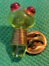 Mini unusual green FROG pinback lapel PIN 1"