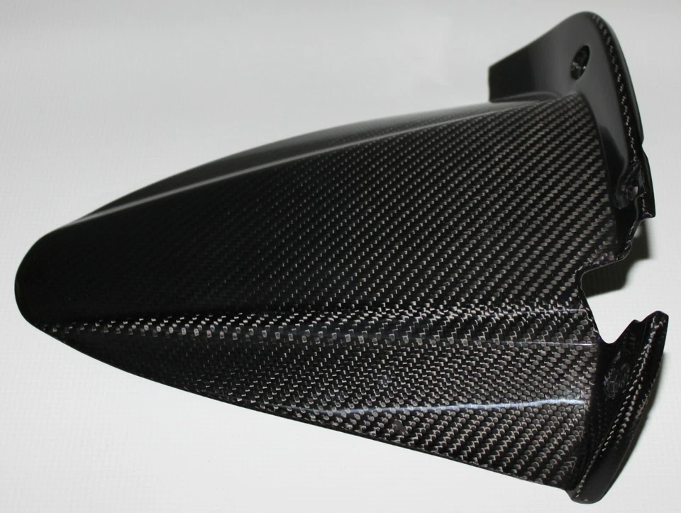 03-10 Buell XB12SS, XB12XT, 1125R, 1125CR, EBR 1190RS/X Rear Hugger Carbon Fiber - Imagem 4 de 4