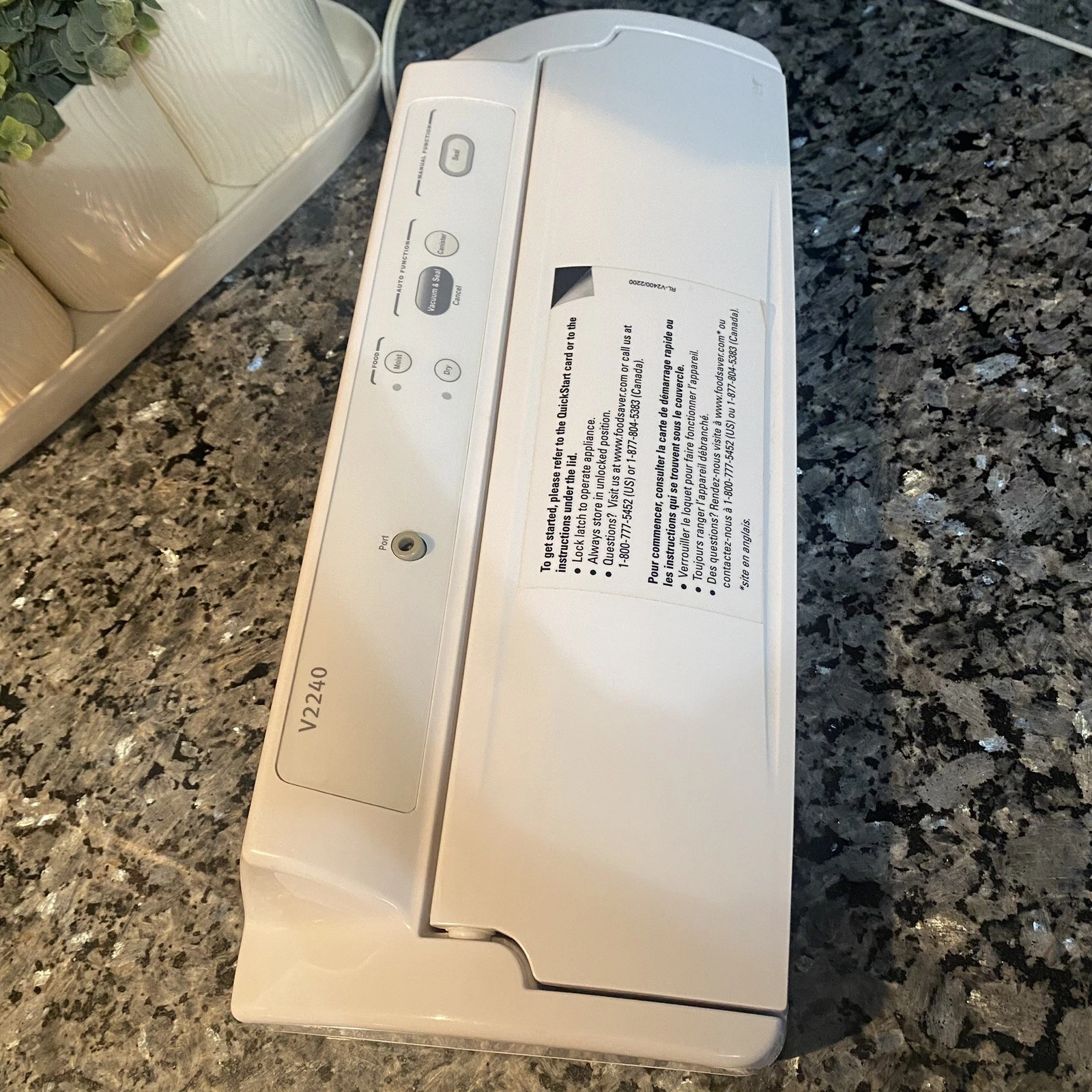 FoodSaver V2240 Vacuum Sealer Food Saver System