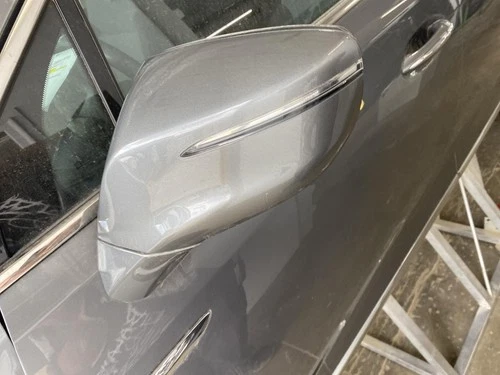 Used Left Door Mirror fits: 2020 Buick Enclave power manual folding opt DM8 w/o