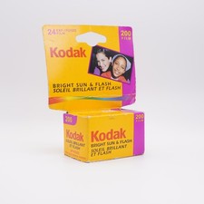 Kodak Gold 200 35mm Color Film 24 Exp Expired 08/2004 Sealed Vintage