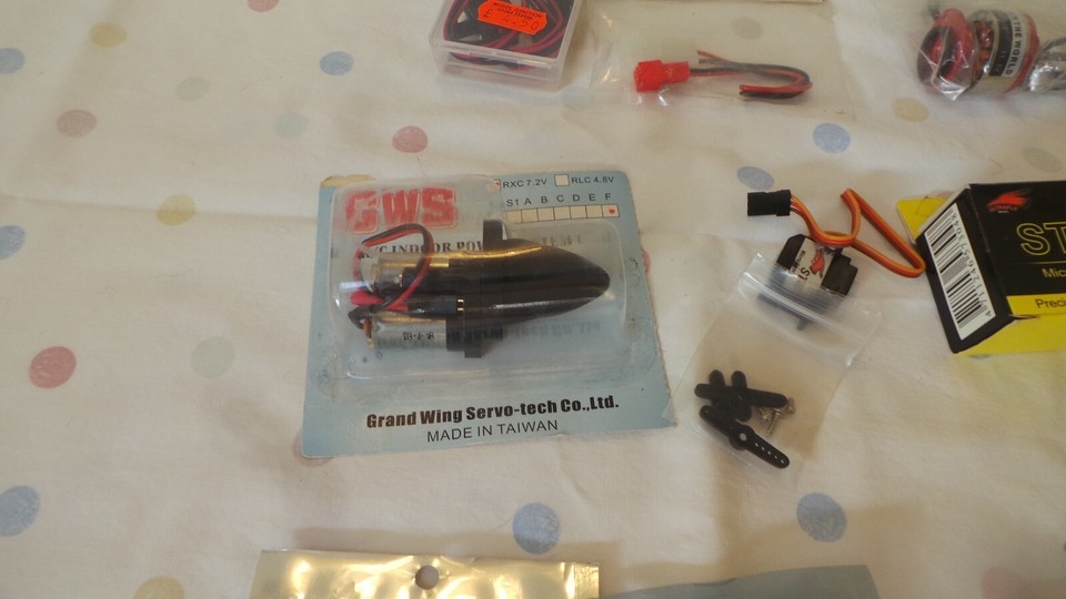 JOB LOT R/C AIRCRAFT PARTS ELECTRIC MOTORS SERVOS GWS VENOM ETC eBay