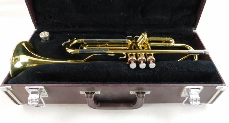 Yamaha YTR-2320 Bb Trumpet, Japan, Very Good condition, with Yamaha YTR-2320 Bb Trumpet, Japan, Very Good condition, with