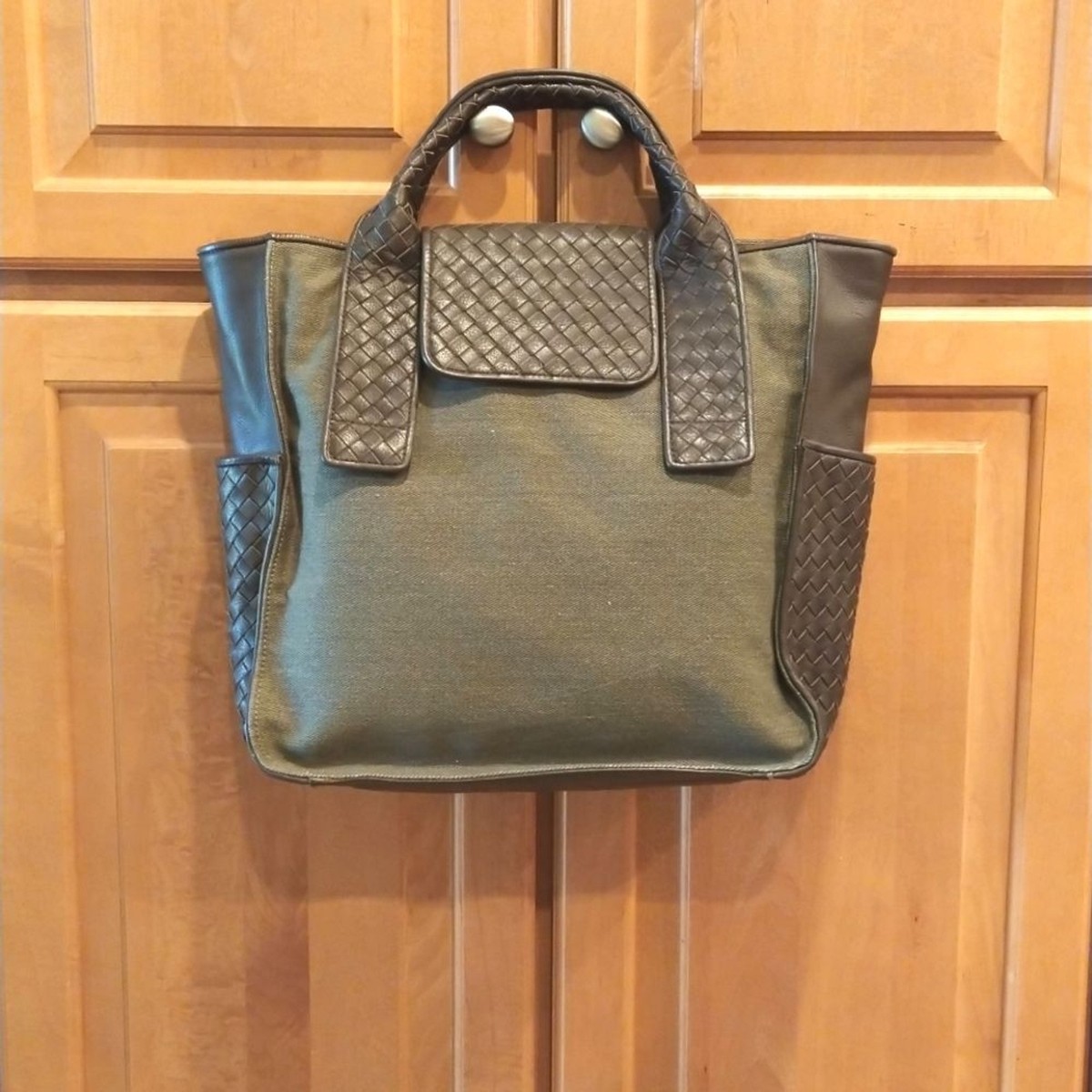 バッグ BCBGMAXAZRIA Stingray Embossed Tote Bag s-l1200.jpg
