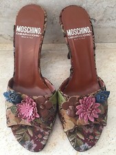  795 WOMENS MOSCHINO TAPESTRY SLIDE W/ LEATHER FLOWERS SZ 35 1/2
