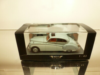 NEO SCALE MODELS 43142 JAGUAR MK IX - 2 TONE BLUE 1:43 - EXCELLENT IN BOX