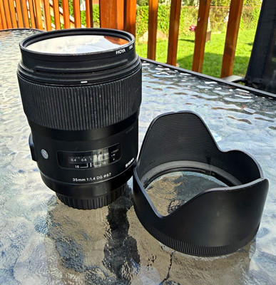 Sigma 35mm f/1.4 DG Wide Angle Lens for Canon EF, Autofocus w/ Hood