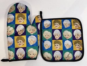 THE GOLDEN GIRLS OVEN MITT SET POT HOLDER NEW UNUSED BETTY WHITE ￼