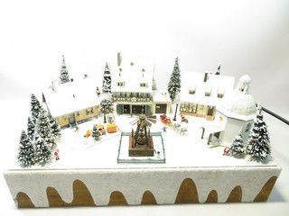 Diorama Winter Village DIY Construction H0 with Lighting and Rotating Pyramid