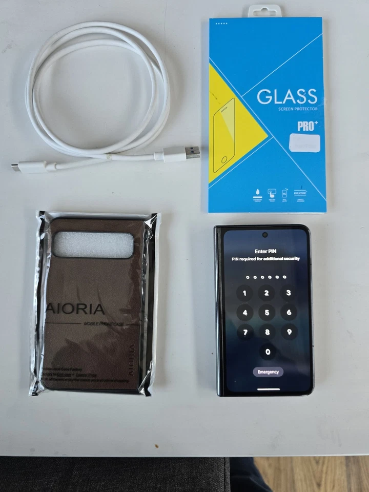 Google Pixel Fold · 256GB, photo 1 of 5