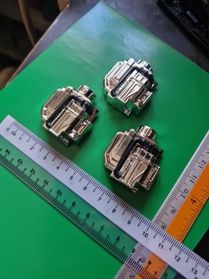 Jada 1:24 Pontiac Trans Am verchromter Motor obere Hälfte (x3) für Kit Bash / Mods
