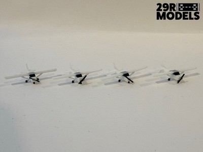 1/400 Scale Cessna 172 Skyhawk 3D Printed Airplane Model (4-PACK)