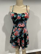 Dress size small women floral sundress vacation black