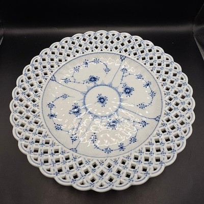 Royal Copenhagen Blue Fluted Full Lace Plate 10'' White Porcelain Reticulated 638