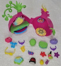 2019 DreamWorks Trolls World Tour Poppy's Stylin' Pod Playset Incomplete No Doll