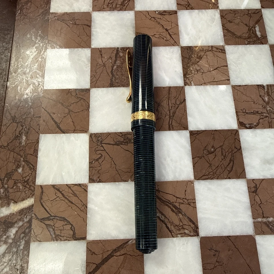 Bolígrafo Visconti Manhattan en celuloide azul-verde (*) Foto 2 de 4