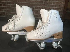 Edea / Roll-line Figure Roller Skates. 220 Rondo Boot, 120 Saturno Plates