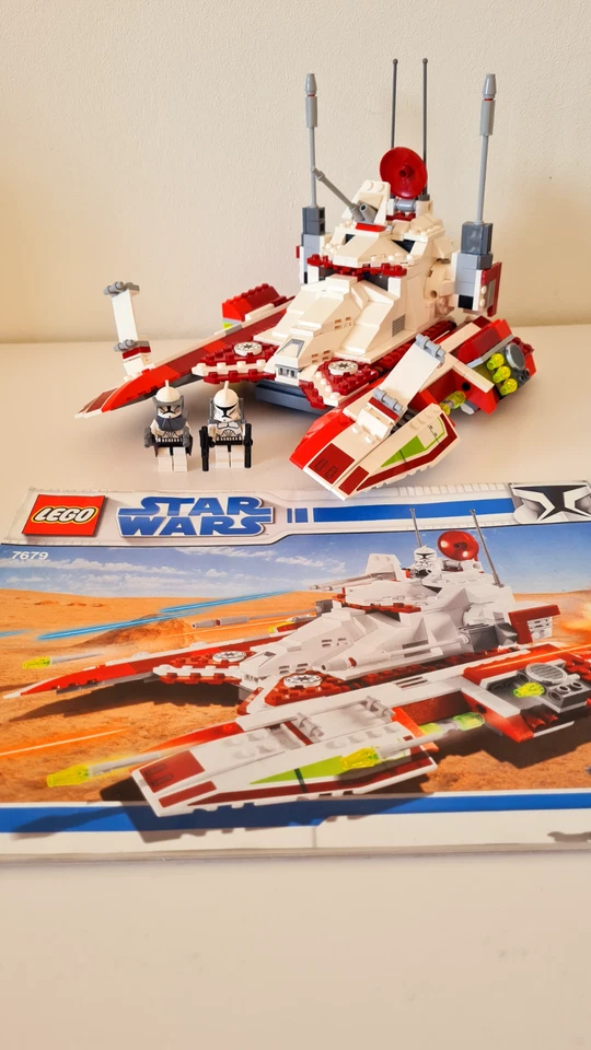 LEGO Star Wars 7679 Republic Fighter Tank, photo 1 sur 5