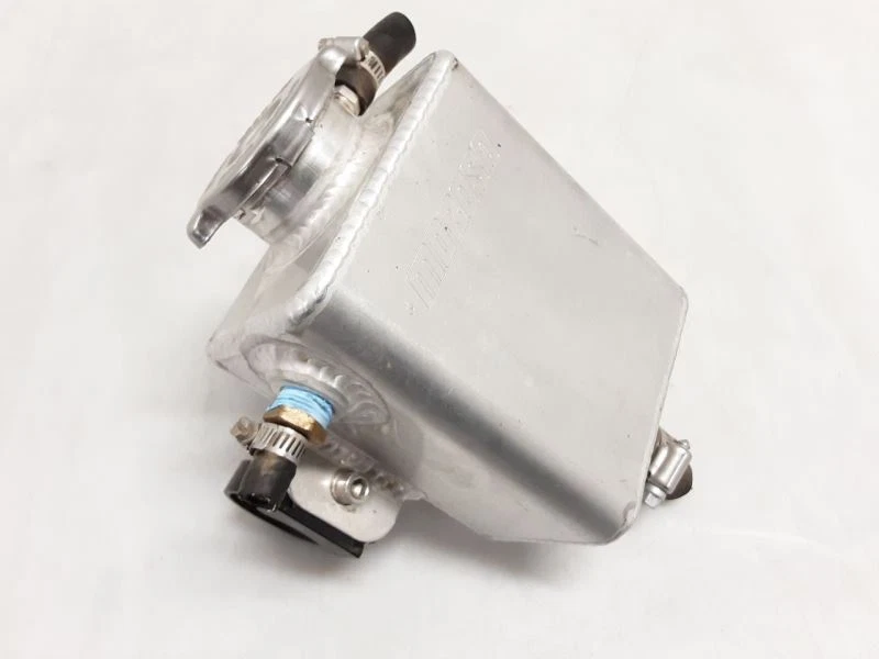 Универсальный бак охлаждающей жидкости Polaris RZR Moroso 63766 104861 - Изображение 2 из 4