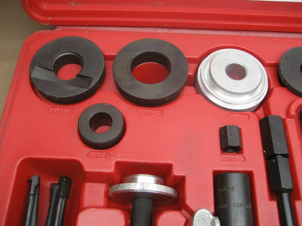 Juego de herramientas de servicio especial Ford Rotunda TKIT-1977-S Fiesta OTC herramientas mecánicas Foto 3 de 4