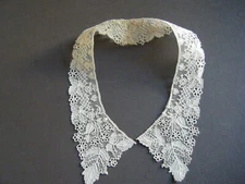 Antique 19c  collar dainty design  handmade needle Brussels point de Gaze lace
