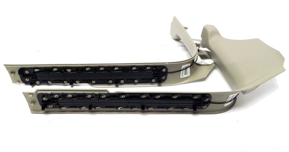 GMC Shale Illuminated Sill Plate Driver and Passenger Side 2015-2019 GMC Yukon - Image 4 of 4