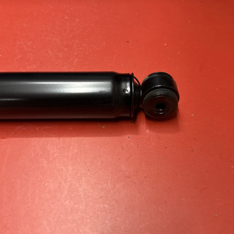 Amortiguador trasero Gabriel 89632 para 84-93 Daytona 85-89 Chrysler Executive Limo Foto 3 de 4