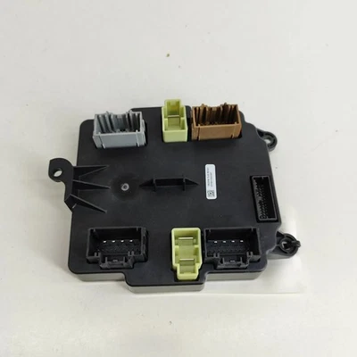 TESLA MODEL X Türsteuergerät hinten rechts 1062056-10-B 2016 27212079 - Bild 1 von 4