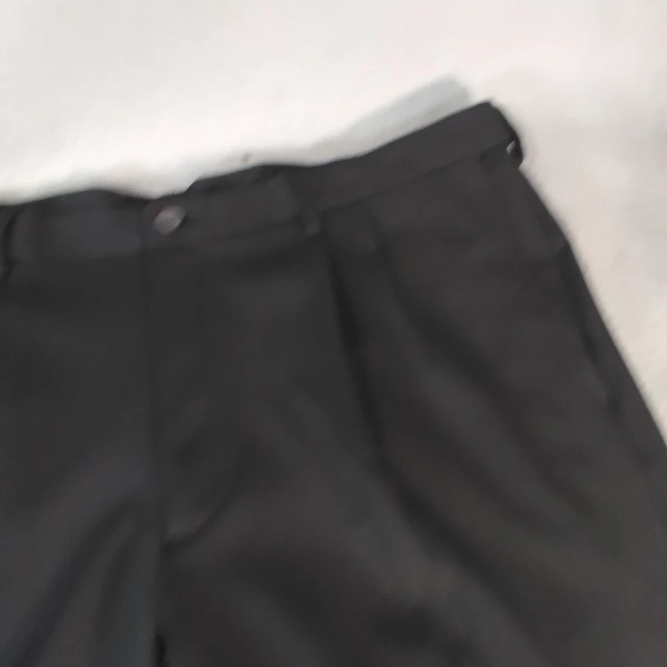 Pantalones cortos de golf Haggar Cool 18 Pro para hombre 42x9 negros Dri-Fit comodidad cintura elástica Foto 3 de 4
