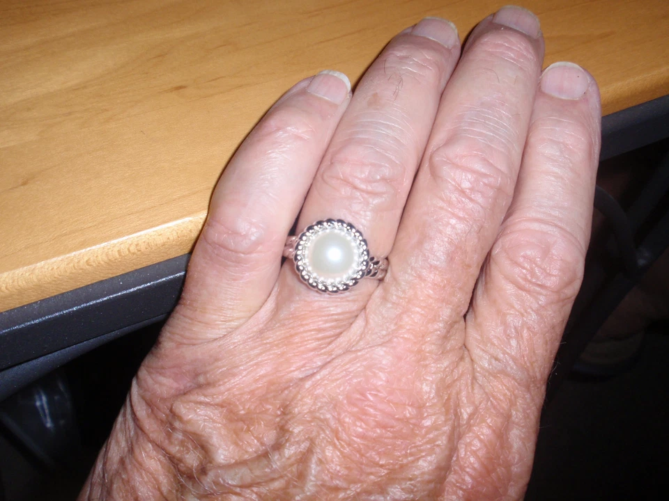 Anillo Park Lane Jewelry "DOLLY", S-7, perla de vidrio Lg, acabado plateado, ¡¡nuevo!!! Foto 3 de 4