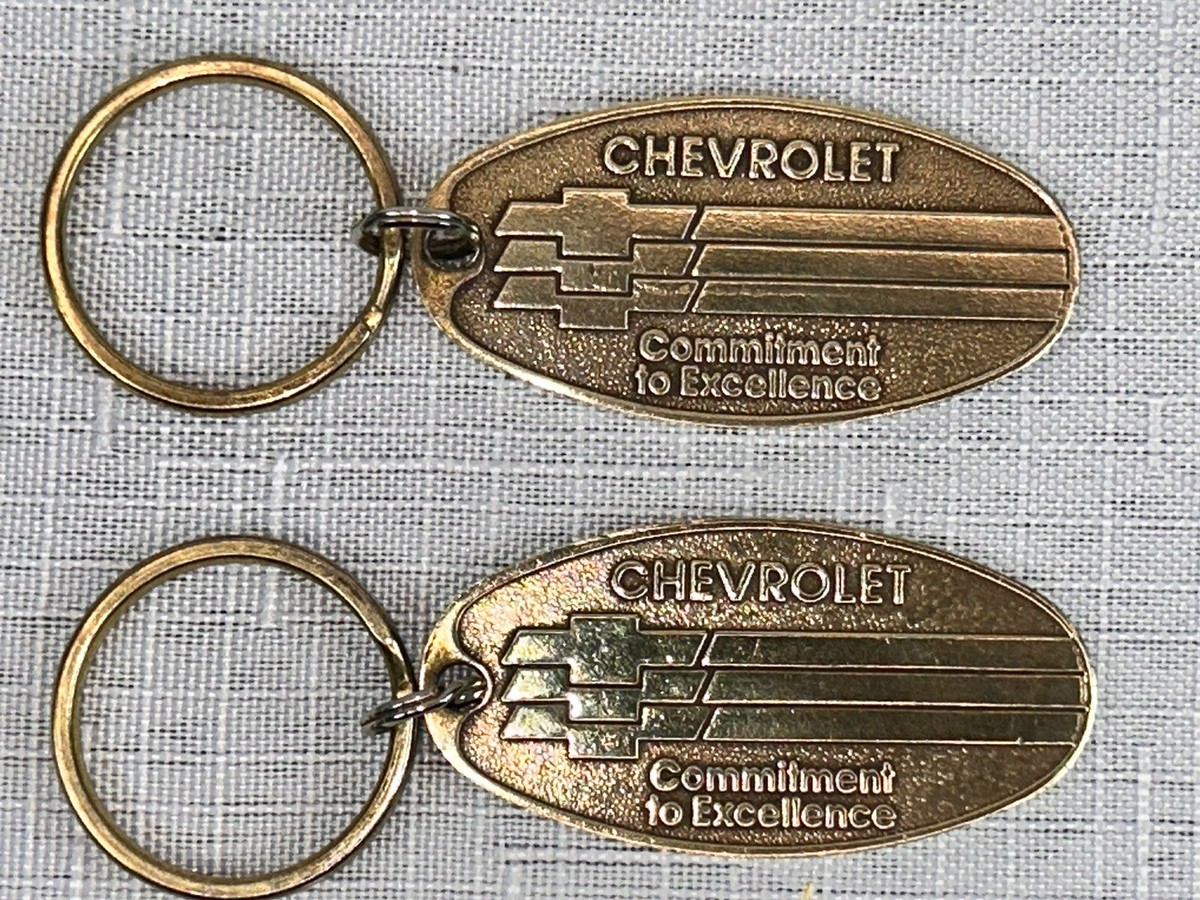 2 CHEVROLET Auto Commitment To Excellence Brass Employee Key Chain