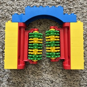 Vintage Lego Duplo Car Wash Pieces, 2003 From Set 5696, Arch And Brushes